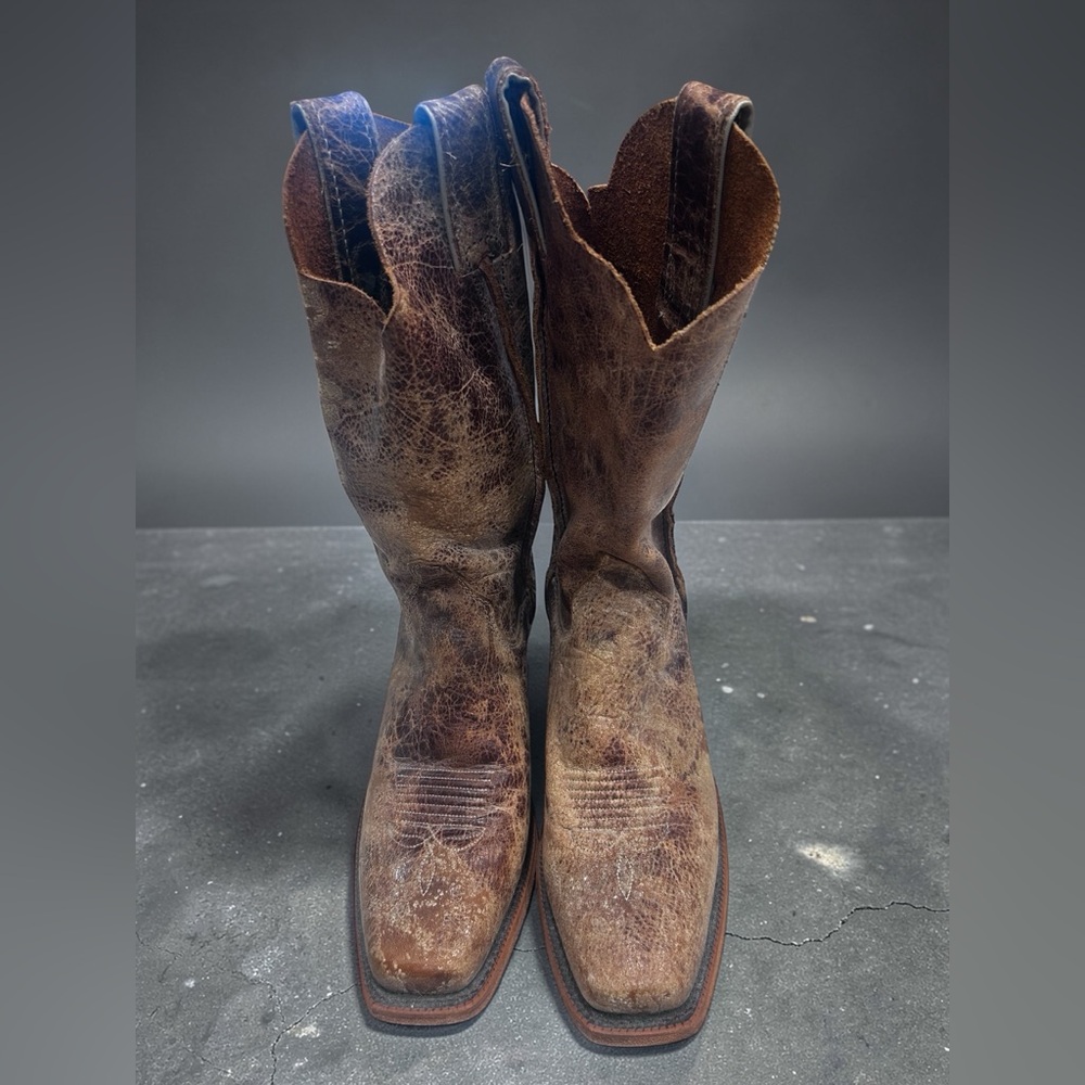 Justin Classic Distressed Brown Western Cowboy Boots - Picture 2 of 4
